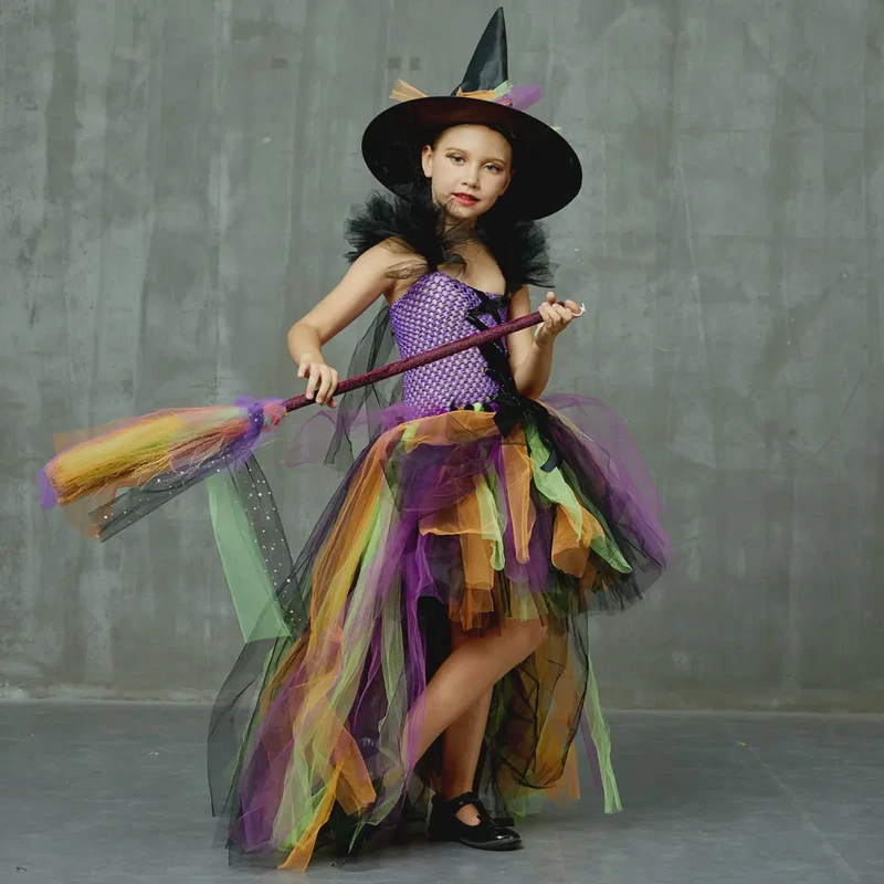Little Witch-Themed Birthday Party Costume (9)