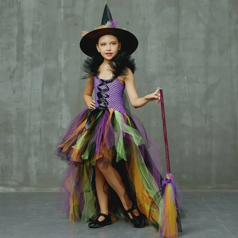 Little Witch-Themed Birthday Party Costume (7)