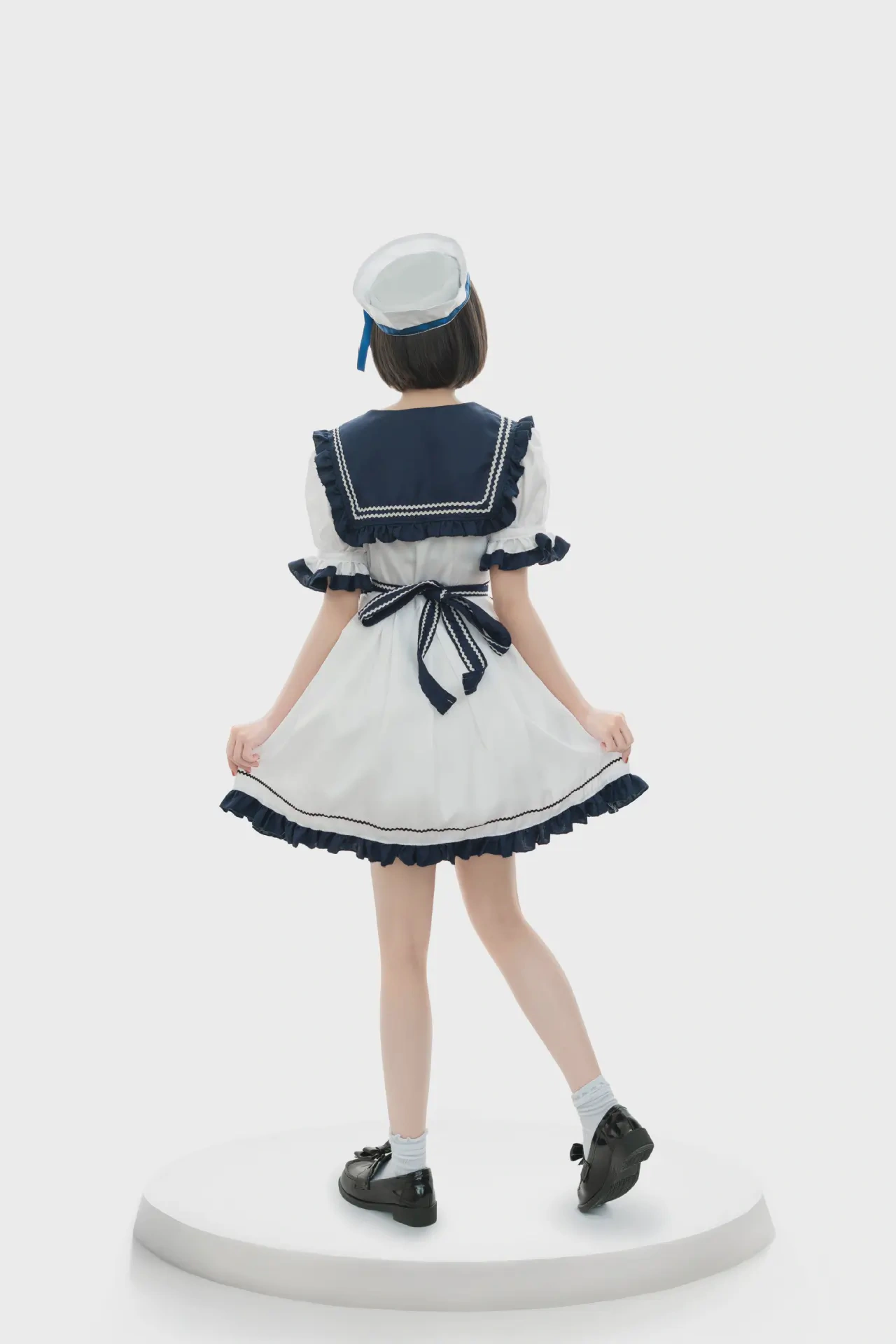 4 Party attire