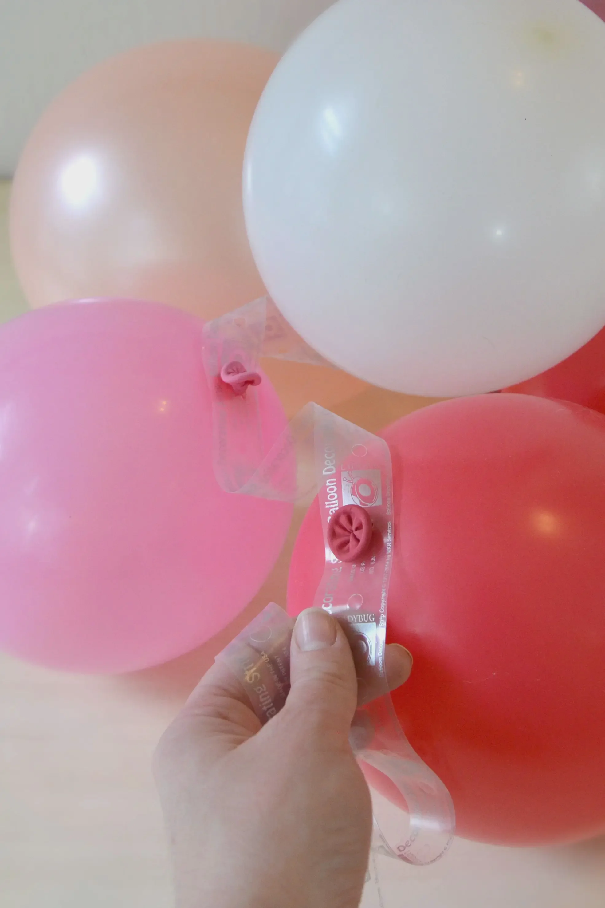 4how to build a balloon garland 4how to build a balloon garland